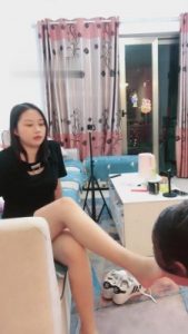 【广州楚楚】贝壳头原味船袜羞辱 G-210803-23_绳艺资料库视频资源下载