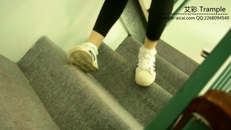 『奴隶岛』—白袜脚扭伤_绳艺资料库