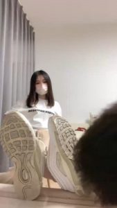 【奶味茶茶】强制哥哥舔小白鞋棉袜 bf18877_绳艺资料库视频资源下载