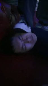 套路直播视频【明明】KTV帆布鞋原味棉袜玩狗【上】 bf26516_绳艺资料库