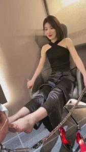 【简一】性感库里丝女神调教 bf14711_绳艺资料库视频资源下载