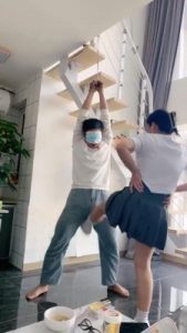 【乔安】运动女神带闺蜜暴力踢裆/耳光虐乳/鞭刑sp bf27397_绳艺资料库视频资源下载