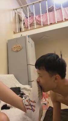 【灵猫】把贱狗当鞋刷机/当地毯 bf7557_绳艺套路直播视频资源网