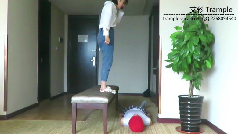 【院校合作7小主】长凳蹦跳踩踏肋骨损伤!_绳艺资料库