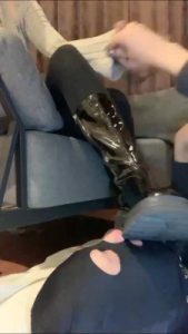 套路直播视频【兔S】长靴白袜碾压脚垫 bf24808_绳艺资料库