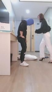 【德意志】暴力美少女组合群殴男神 bf8536_绳艺资料库
