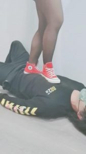 【小欣欣情侣】开发蹂躏脚垫/帆布鞋小白鞋暴力跳踩 bf26942_绳艺资料库