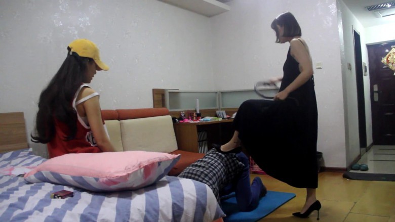 纯艺仟梦 暴打偷袜贼_绳艺资料库