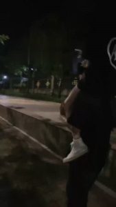 【奶味茶茶】户外玩抖M男友 bf18866_绳艺资料库视频资源下载
