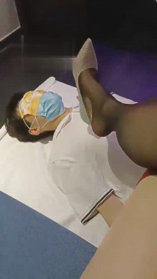 【糖糖】学姐黑丝美腿踩奶狗 bf13810_绳艺资料库