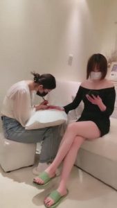 【茹雪】美甲店当着素人技师的面玩狗 bf3962_绳艺资料库视频资源下载