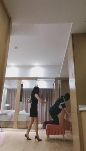 【星期六】陪酒小妹做S皮鞭专场 bf10077_绳艺套路直播视频资源网