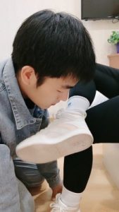 【辣姐S】小白鞋棉袜窒息羞辱贱狗 bf20388_绳艺资料库