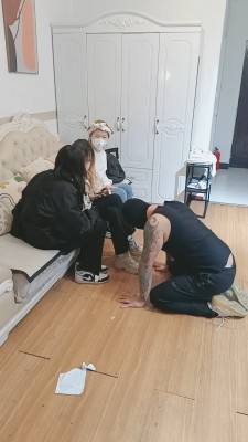 套路直播视频【爆爆】被一群精神小妹暴揍/重度耳光踩踏 bf24424_绳艺资料库