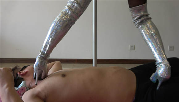 【冷柔】花样踩脖子窒息_绳艺资料库