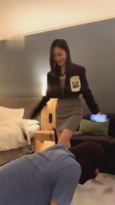 【莜月】精神小妹超暴力虐待狗 G-210829-18_绳艺资料库视频资源下载
