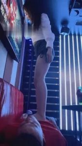 【三三】KTV长靴踩踏调教 G-210727-2_绳艺资料库视频资源下载