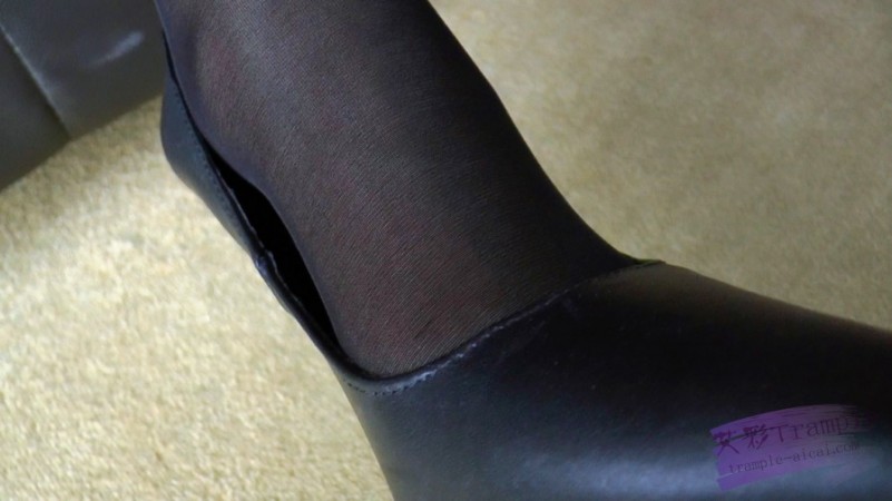 黑冰-腹黑经理脚侮辱落寞艺妓_绳艺资料库