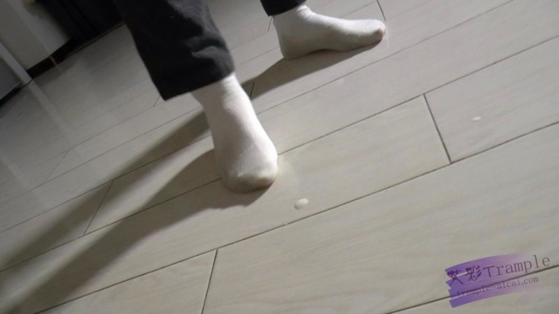 小月 脚喂食侮辱虐打_绳艺资料库