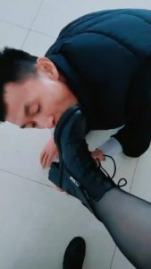 【魅影女神】短靴原味黑丝辱狗 bf20193_绳艺资料库视频资源下载