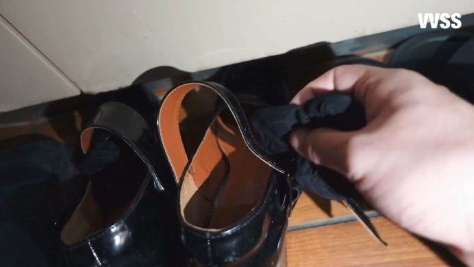 小偷被瑶酱抓住后强迫吃脚舔袜坐脸窒息_绳艺资料库