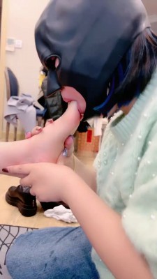 套路直播视频【上海赵丽颖】推荐-真实母女裸足高跟蹂躏母畜 bf25044_绳艺资料库