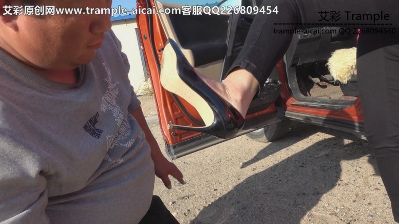 冷柔女主户外高跟踹头极端羞辱_绳艺套路直播视频资源网
