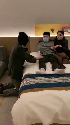 【诺曦】羞辱绿帽老公吃呕吐物 bf9989_绳艺资料库视频资源下载