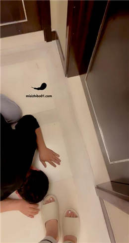 套路直播视频【KK】给贱狗强制马桶圣水，漱口水  JS23030103_绳艺资料库