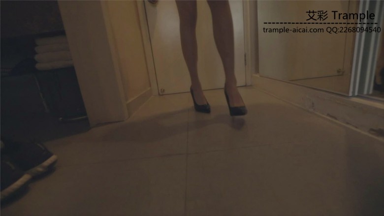 扶桑裸足踩脸脚耳光踩胸口_绳艺资料库