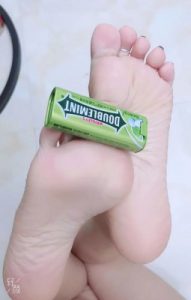 双机位小鱼女神无视屌丝追求玩猫羞辱舔长靴鞋底 YC-211118-5_绳艺资料库