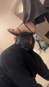 套路直播视频【伊莉】超臭原味白棉袜捂狗/高跟踩狗爪 bf26409_绳艺资料库