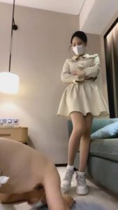 【弯弯小阿姨】小白鞋原味臭丝袜羞辱 bf2519_绳艺资料库视频资源下载