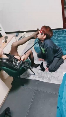 【清墨】和闺蜜一起玩弄狗 bf20526_绳艺资料库