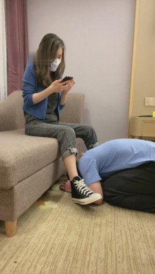 【晨希】御姐帆布鞋船袜羞辱老板 bf10050_绳艺套路直播视频资源网