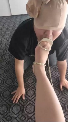 套路直播视频【夜店S】肉丝高跟恋足调 bf24636_绳艺资料库