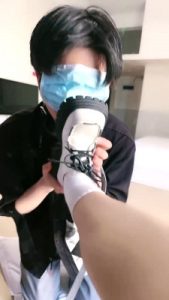 【靡兔】大学生主白袜裸足狠虐废物 bf27817_绳艺资料库视频资源下载