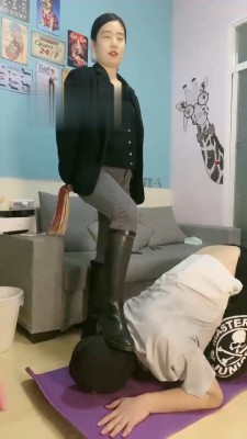 【嘉文】开发昔日同学做脚奴 bf21441_绳艺资料库视频资源下载