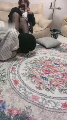 【颜颜艾斯】萝莉黑丝小姐姐脚下狗 bf11463_绳艺资料库