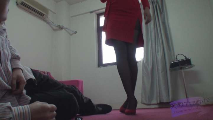 红衣女杀手的任务—含高抬腿踩脖子吐血_绳艺资料库