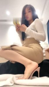 【小x大王】御姐范诱惑调-高跟肉丝白袜踩脚垫【完整版】  JS23051711_绳艺资料库视频资源下载