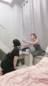 套路直播视频【白茶】舔脏长靴/原味肉丝脚/裸足/吃烟灰 bf26680_绳艺资料库