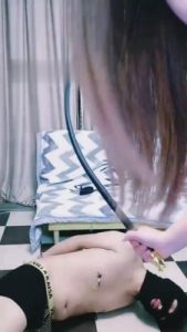 【lisa宝宝】靴子女王反绑狗重度鞭打 bf502_绳艺资料库视频资源下载