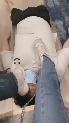 【子衿大人】学生S脏鞋臭袜辱狗 bf17234_绳艺资料库视频资源下载