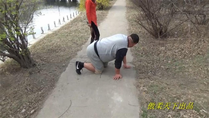 傲柔s野外骑乘+喂食_绳艺资料库