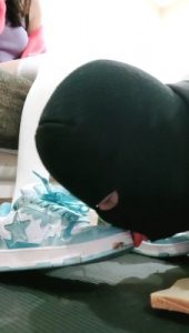 【蕾拉S】脏鞋踩踏喂食/舔原味脚 bf28281_绳艺资料库