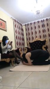 【魅S】长腿黑丝全体重踩踏/转胯 bf27979_绳艺资料库