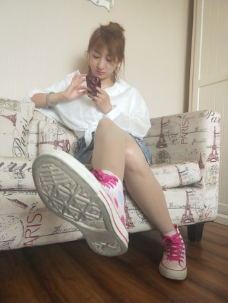 房东小姐姐的脚奴才_绳艺资料库