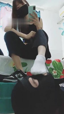 【美娜格格】原味白棉袜气味羞辱 bf21810_绳艺套路直播视频资源网