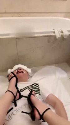 【上海赵丽颖】超美网红开口器人体垃圾桶/擦鞋器/刷牙漱口水 bf21444_绳艺资料库视频资源下载